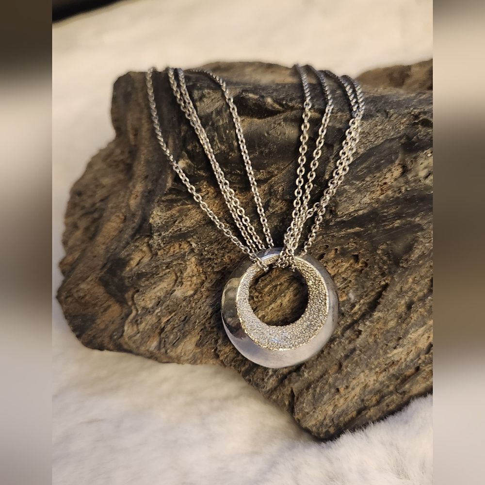 Silver chain necklace